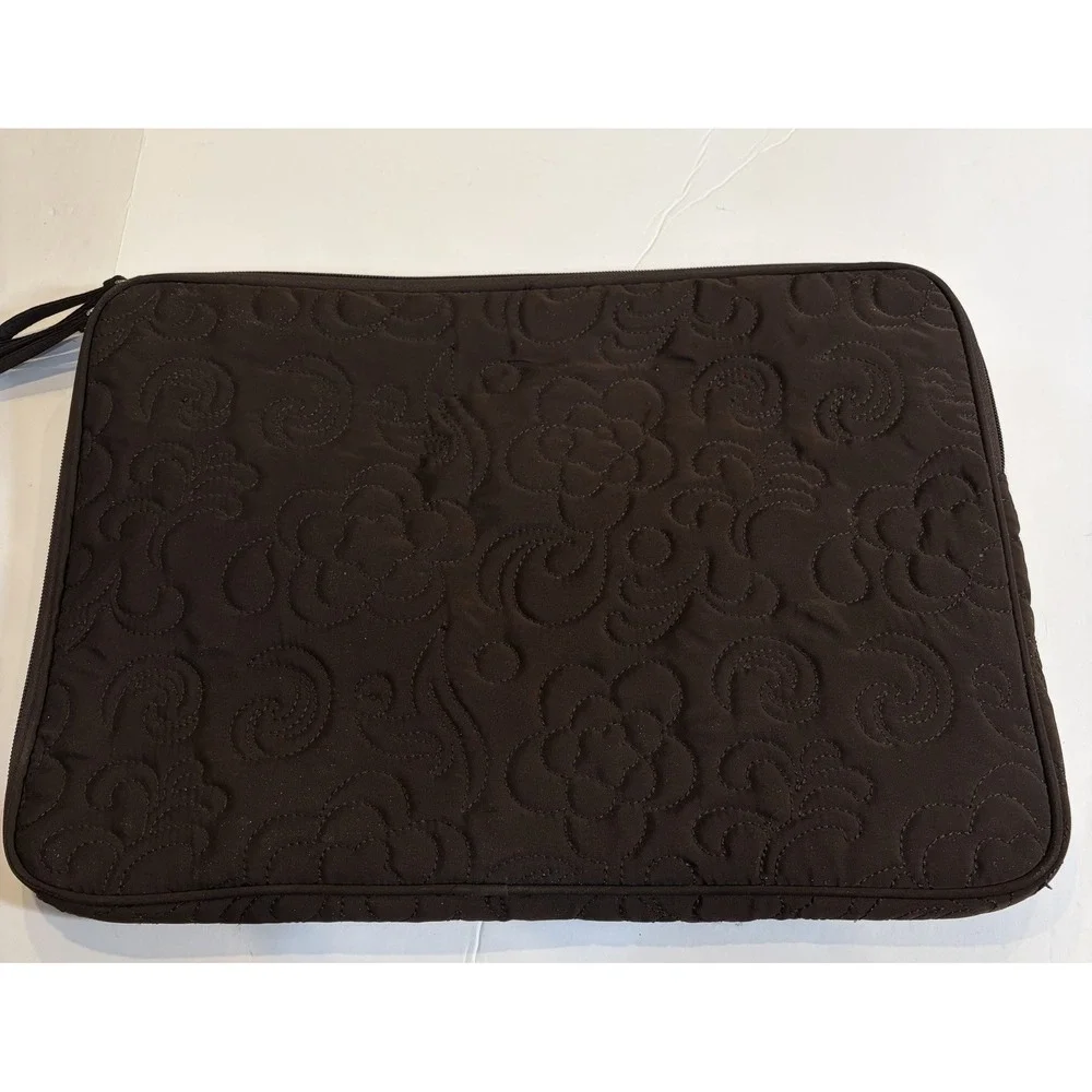 Vera Bradley Classic Quilted Padded Laptop Sleeve Case Brown 17